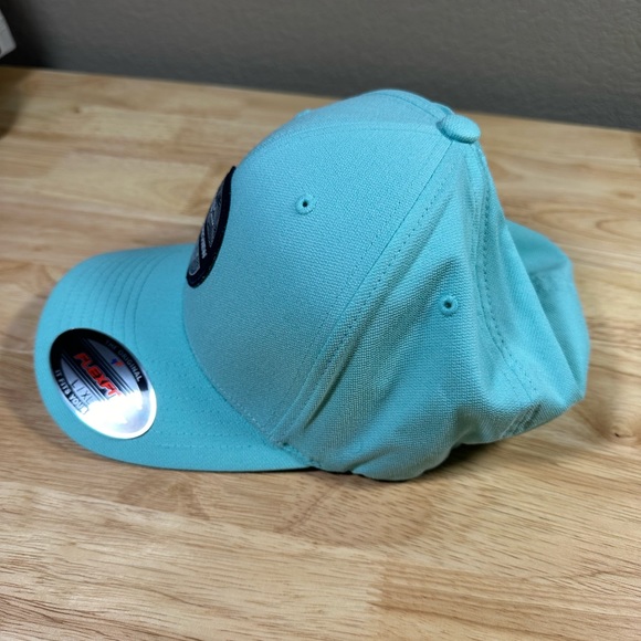 Travis Mathew Puerto Vallarta Men Fitted Golf Hat FlexFit Heather Turquoise L/XL - Picture 2 of 6